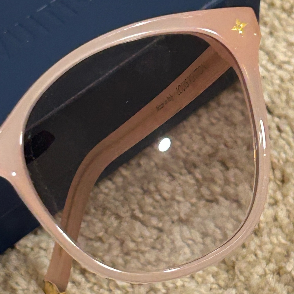 Louis Vuitton Light Cat Eye Sunglasses pink! Z1658W - Picture 10 of 16